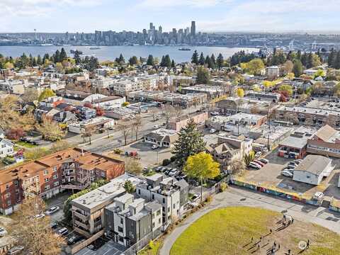 44Th Avenue Sw, Seattle, WA 98116