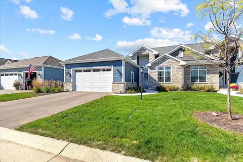 E Stone Ridge Drive #62-1, Lannon, WI 53046