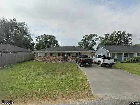 S 1St 1/2 St, Nederland, TX 77627