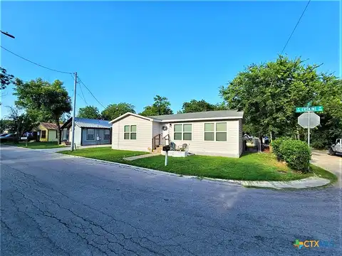 Erskine Street, Seguin, TX 78155