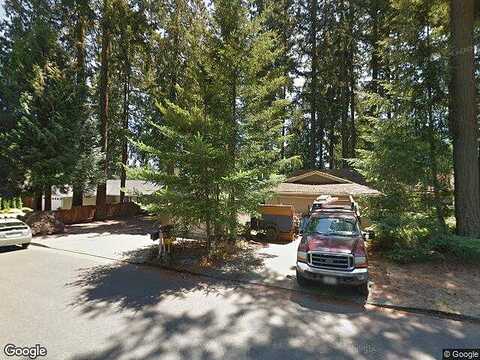 Ne Sumner St, Lake Oswego, OR 97035