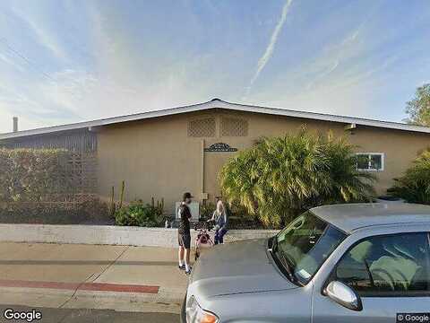 Golden Rain Rd Apt 2F, Seal Beach, CA 90740