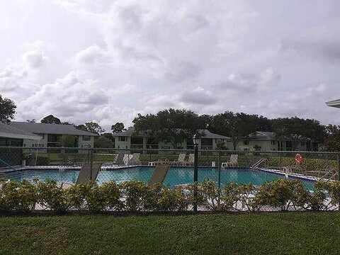 Sabal Ridge Circle, Palm Beach Gardens, FL 33418