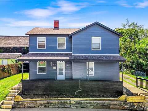 12Th St, Beaver Falls, PA 15010