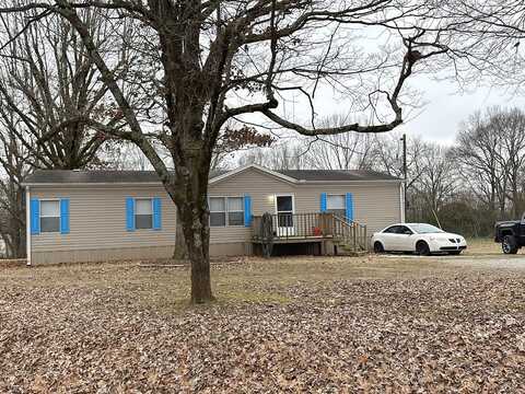 Cades, TRENTON, TN 38382