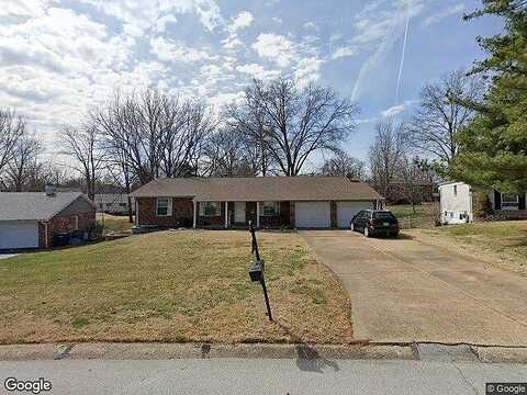 Royal Oaks, BALLWIN, MO 63021