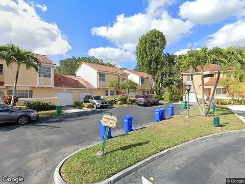 Lakeview Dr # 2D, CORAL SPRINGS, FL 33071