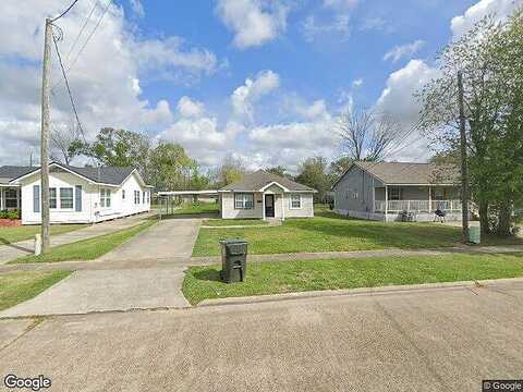 16Th, LAKE CHARLES, LA 70601