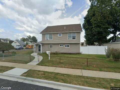 Newbridge, LEVITTOWN, NY 11756