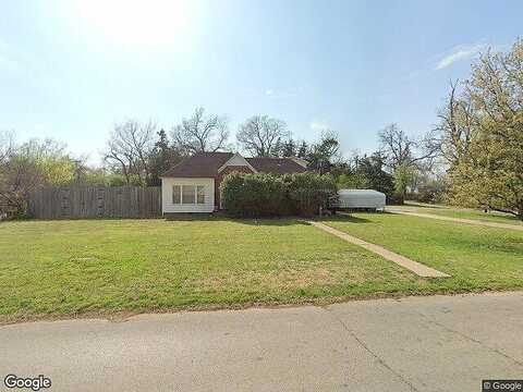 13Th, CHICKASHA, OK 73018