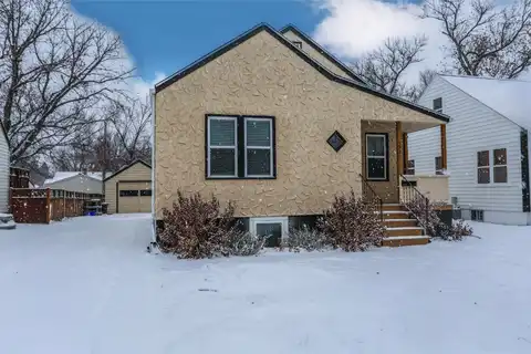 1526 S Lincoln Street, Aberdeen, SD 57401