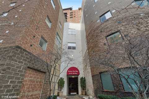 40 E. 9th Street, Chicago, IL 60605