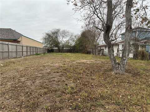 805 Wildcat Drive, Portland, TX 78374