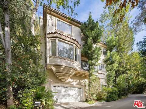 10055 Reevesbury Dr, Beverly Hills, CA 90210