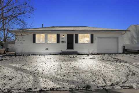 5433 Cedar Drive NW, Cedar Rapids, IA 52405