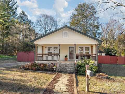 416 Newton Place, Hendersonville, NC 28739