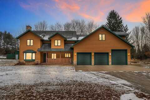 3903 LAKE DRIVE, Amherst Junction, WI 54407