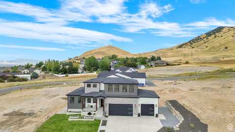 1123 E 200 N, Hyde Park, UT 84318