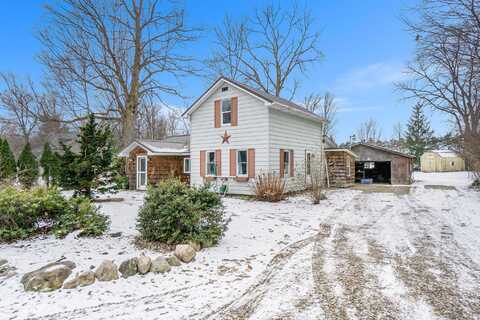 53706 Parkville Road, Three Rivers, MI 49093