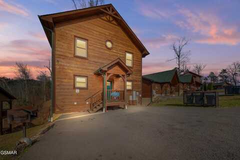 1122 Greenbriar Village Lane, Gatlinburg, TN 37738