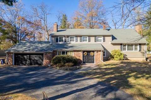 310 Overbrook Rd, Piscataway, NJ 08854