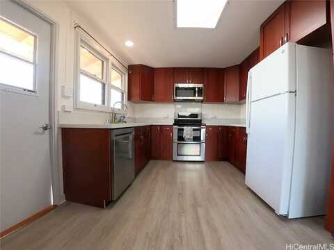 1042 Kaweloka Street, Pearl City, HI 96782