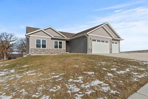 208 North Ridge Pl, Kalona, IA 52247