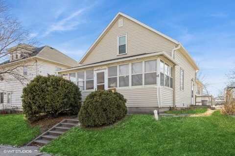 725 W Madison St, Washington, IA 52353