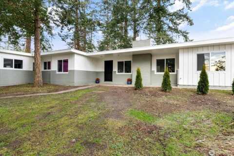 1096 View Ridge Dr, Oak Harbor, WA 98277