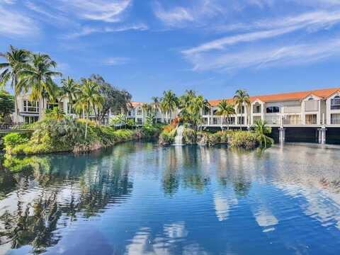 8850 SW 67th Ct, Pinecrest, FL 33156