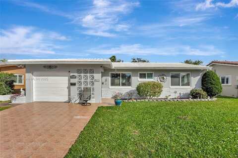4520 NW 43rd Ave, Tamarac, FL 33319