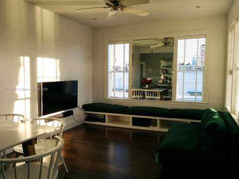 1027 Pennsylvania Ave, Miami Beach, FL 33139