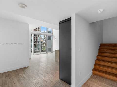 92 SW 3rd St, Miami, FL 33130