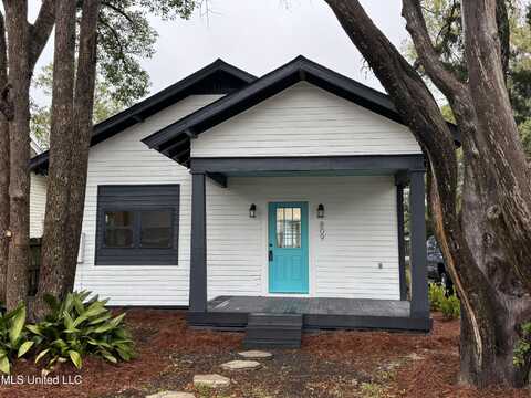 809 Lafayette Avenue, Pascagoula, MS 39567