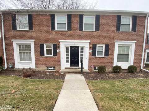 16927 St. Paul, Grosse Pointe, MI 48230