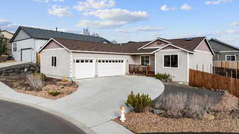 1332 NE Pippen Lane, Prineville, OR 97754