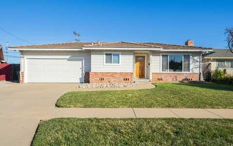 1643 Cupertino WAY, SALINAS, CA 93906