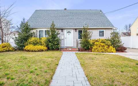 165 Chamberlin Street, Oceanside, NY 11572