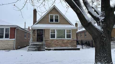 8455 S Maryland Avenue, Chicago, IL 60619