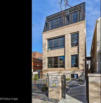 2745 N Bosworth Avenue, Chicago, IL 60614