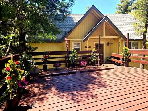 678 Buckingham Square, Lake Arrowhead, CA 92352