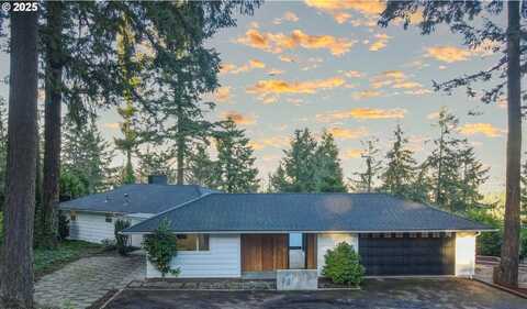 2041 Marylhurst Dr, WestLinn, OR 97068