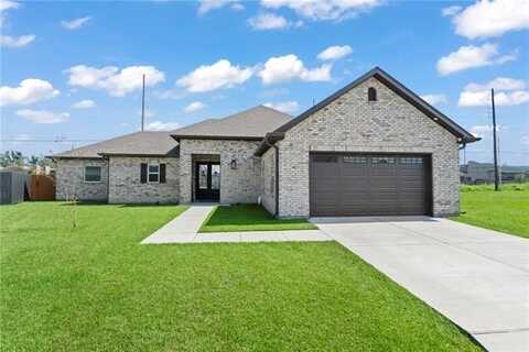 218 BELLE ORMOND. Circle, Destrehan, LA 70047