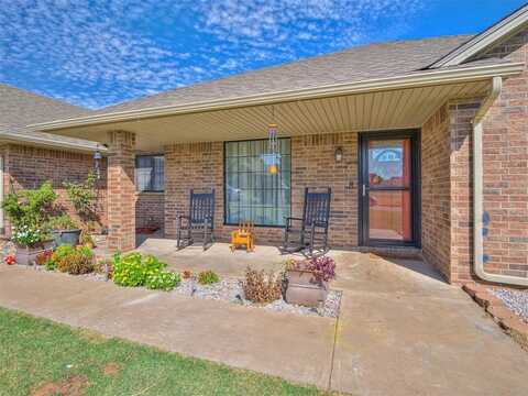 903 Dana Avenue, Hinton, OK 73047