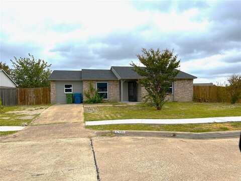 5729 Pearce Street, The Colony, TX 75056