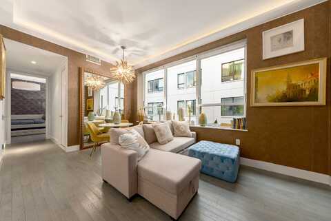 416 West 52nd Street, New York, NY 10019