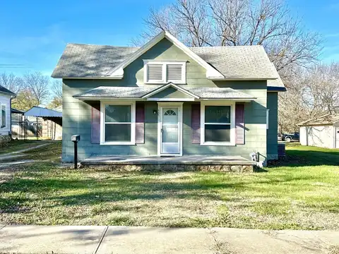 505 S Kansas Ave, Chanute, KS 66720