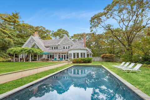 239 Cove Hollow Road, East Hampton, NY 11937