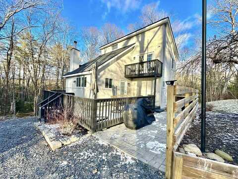 220 Surrey Drive, Lords Valley, PA 18428