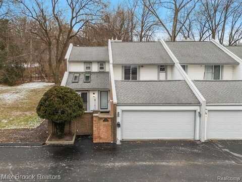 173 E Long Lake Road, Bloomfield Hills, MI 48304